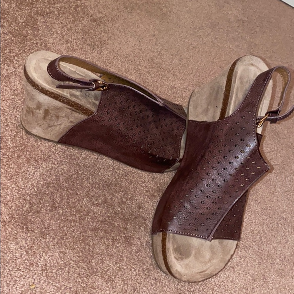 Mata wedges